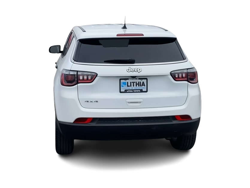 Thumbnail: 2023 Jeep Compass - 17