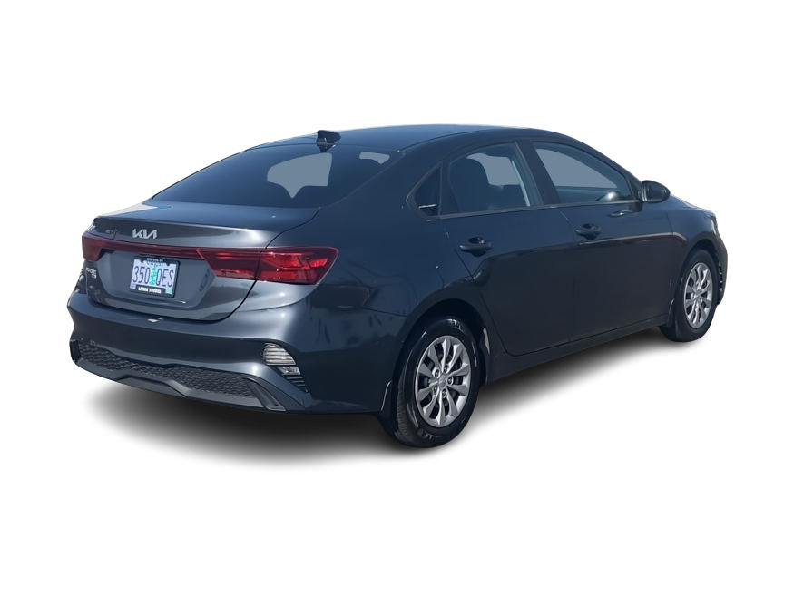 Thumbnail: 2022 Kia Forte - 18
