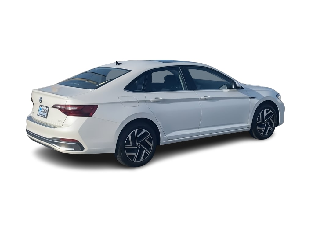 Thumbnail: 2024 Volkswagen Jetta - 18