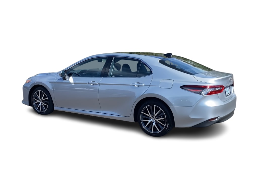 Thumbnail: 2023 Toyota Camry - 16