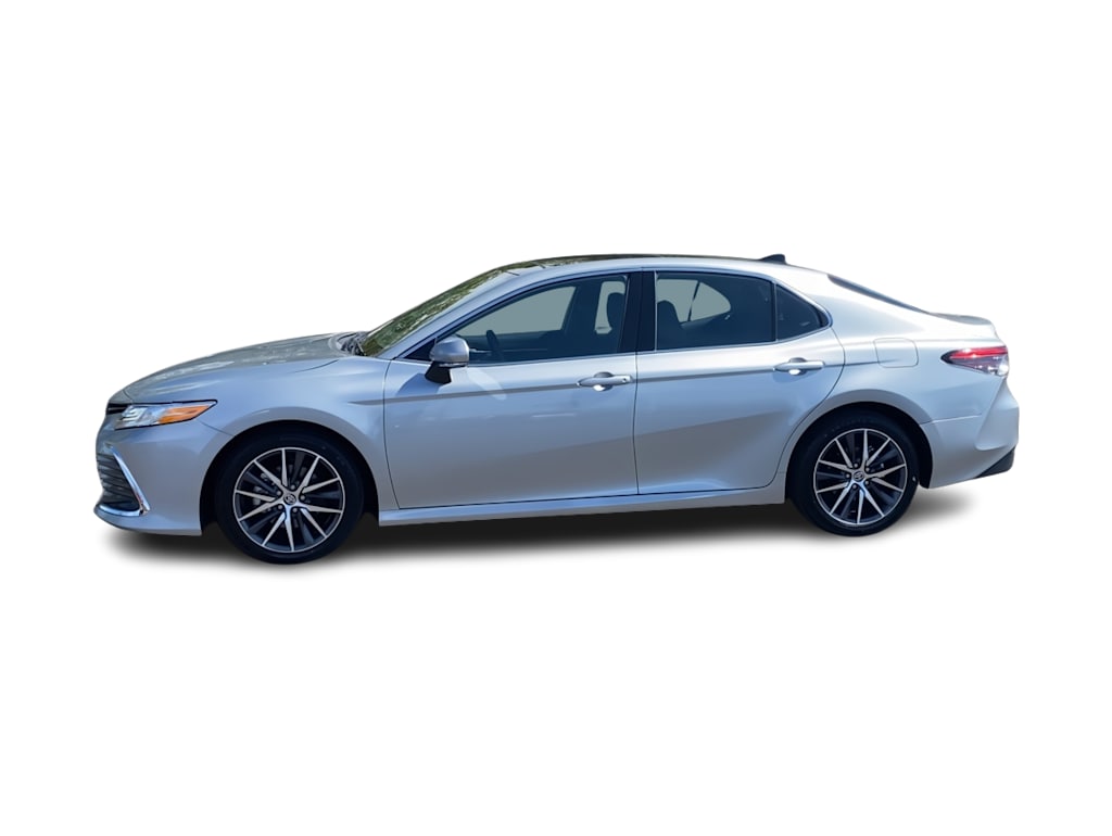 Thumbnail: 2023 Toyota Camry - 15