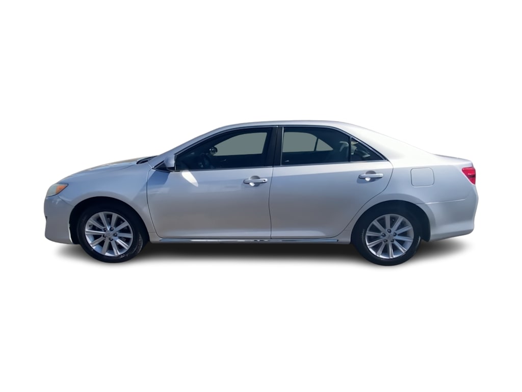 Thumbnail: 2014 Toyota Camry - 3