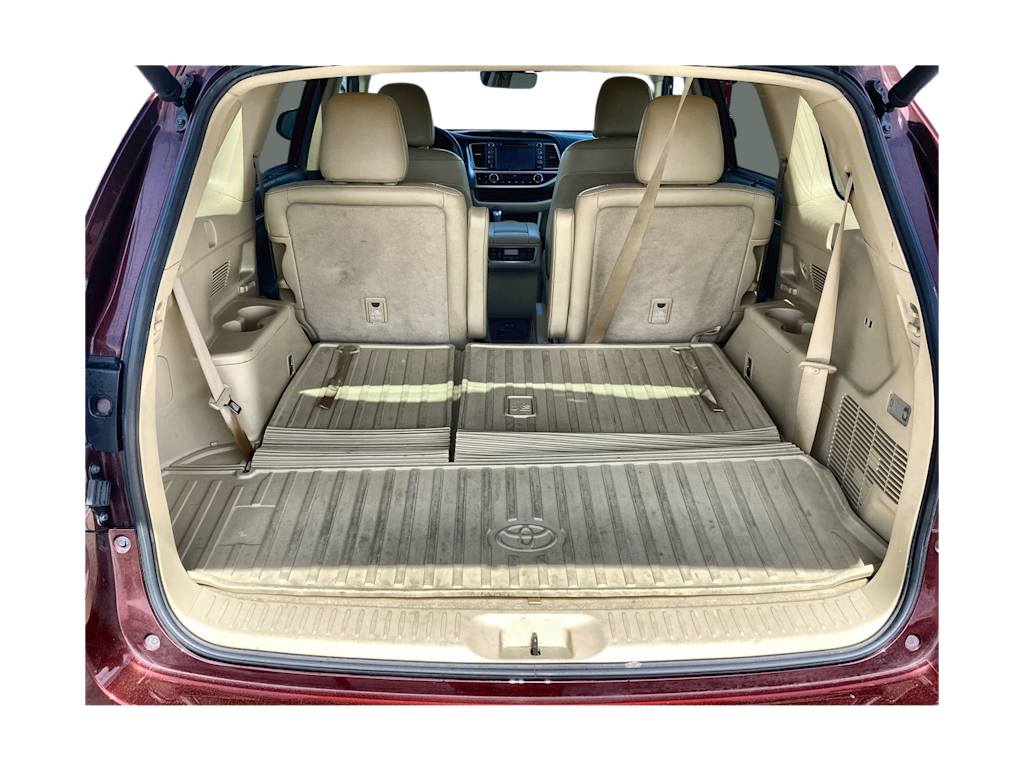 Thumbnail: 2018 Toyota Highlander - 14