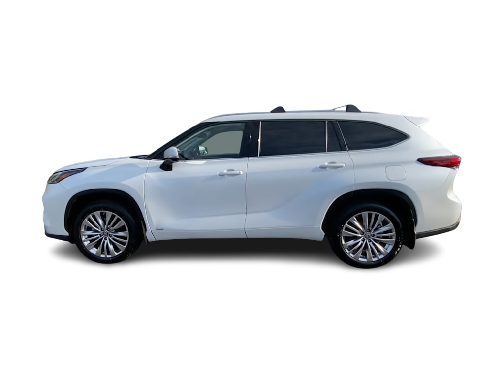 Thumbnail: 2023 Toyota Highlander - 3