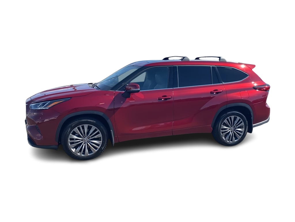 Thumbnail: 2021 Toyota Highlander - 3