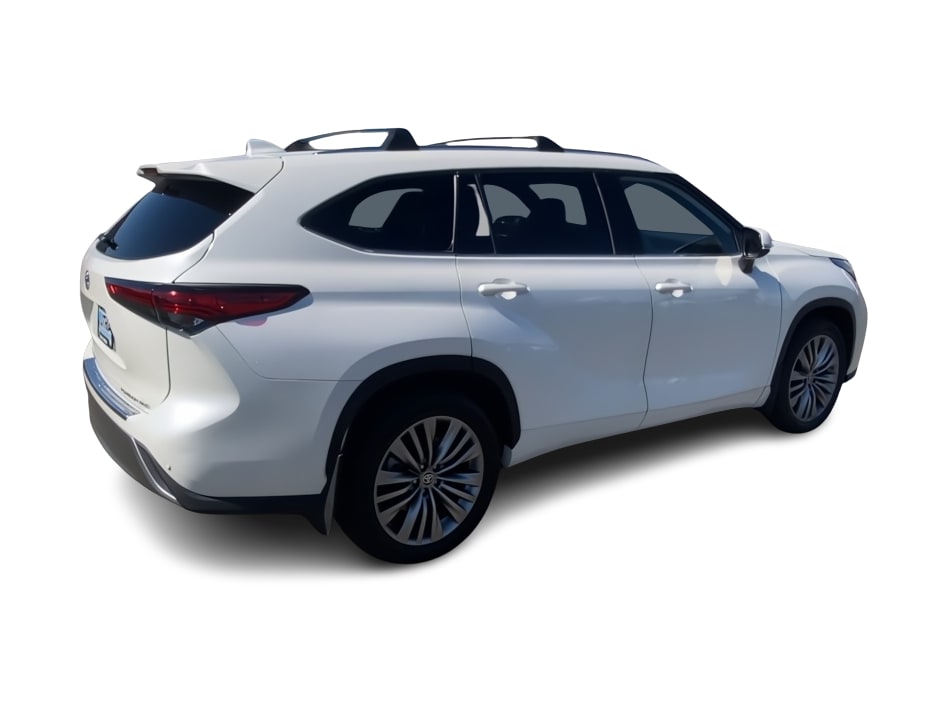 Thumbnail: 2021 Toyota Highlander - 19