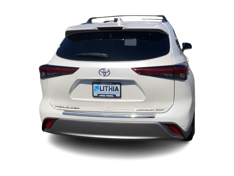 Thumbnail: 2021 Toyota Highlander - 18
