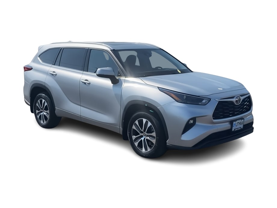 Thumbnail: 2022 Toyota Highlander - 14