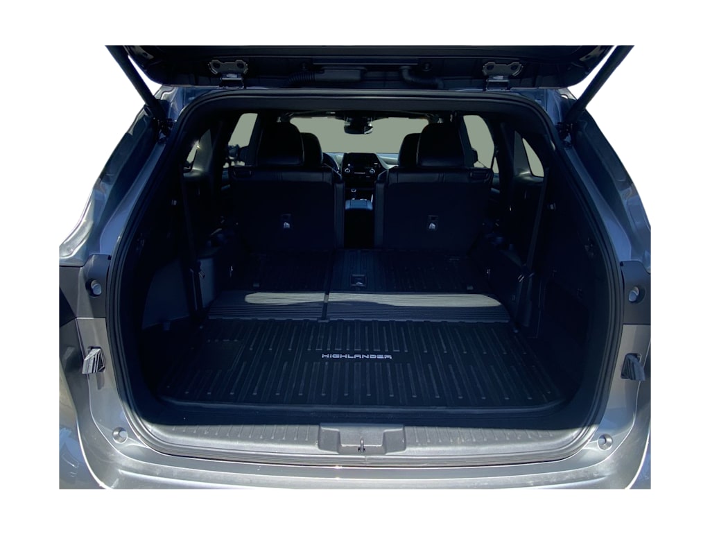 Thumbnail: 2026 Toyota Highlander - 14