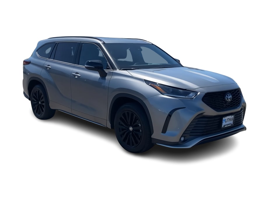 Thumbnail: 2026 Toyota Highlander - 16