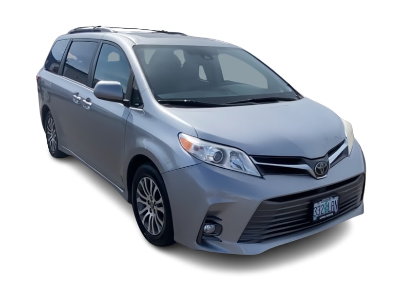 Thumbnail: 2018 Toyota Sienna - 14
