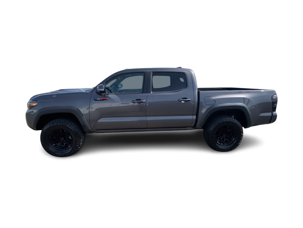 Thumbnail: 2020 Toyota Tacoma - 15