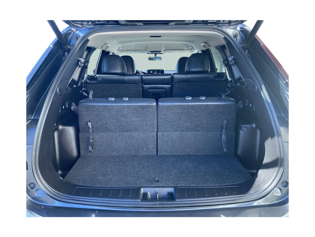 Thumbnail: 2024 Mitsubishi Outlander - 13