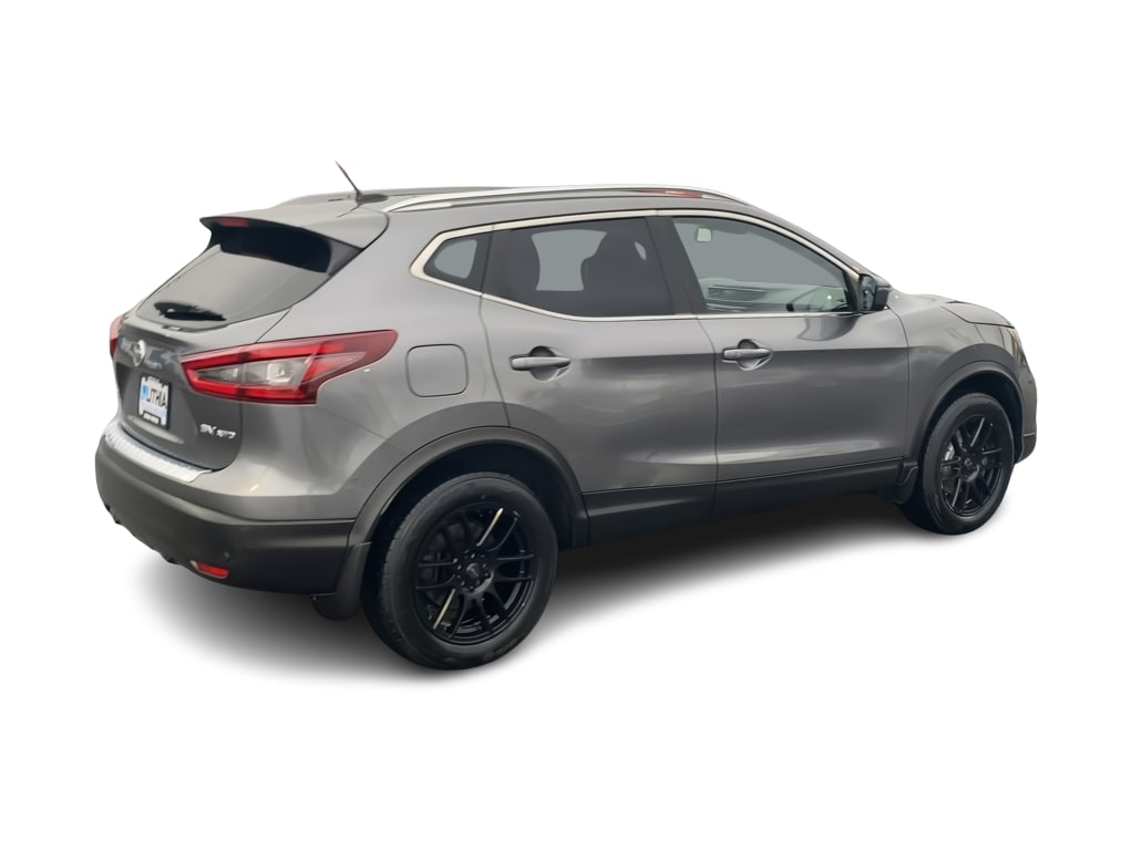 Thumbnail: 2020 Nissan Rogue Sport - 18