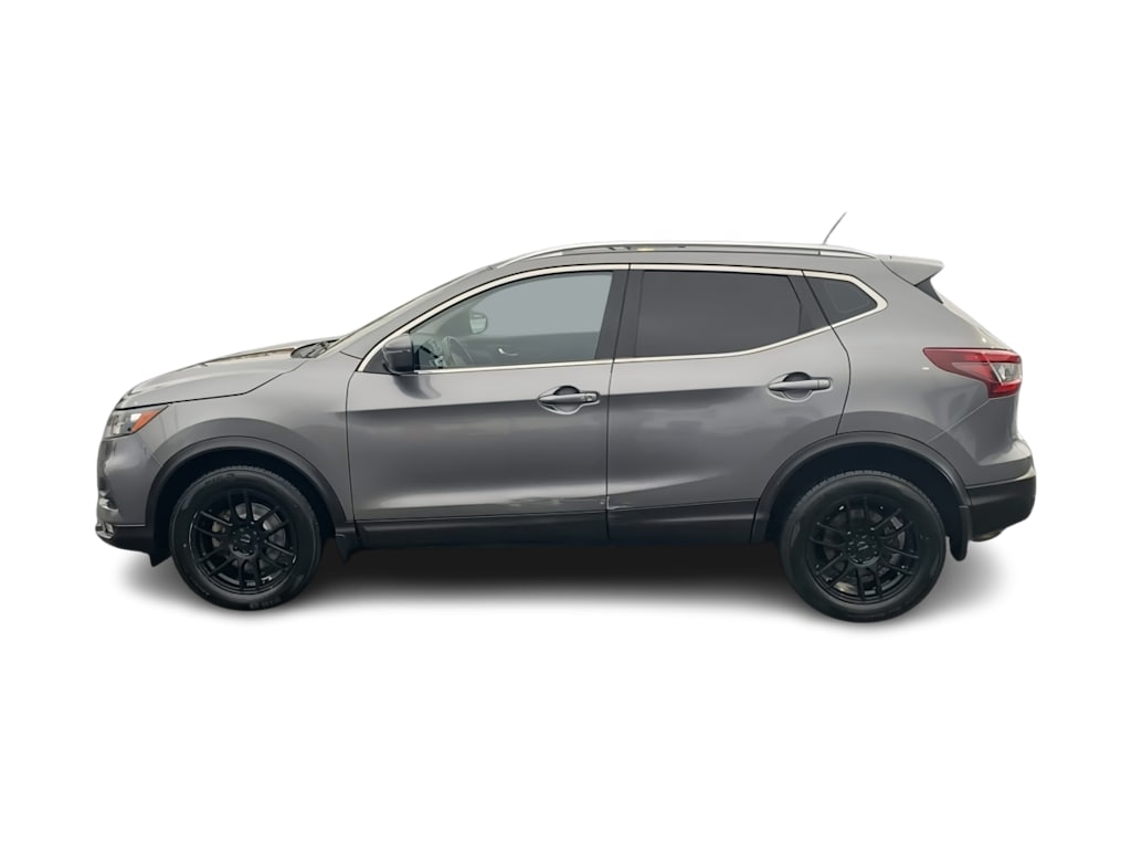 Thumbnail: 2020 Nissan Rogue Sport - 3