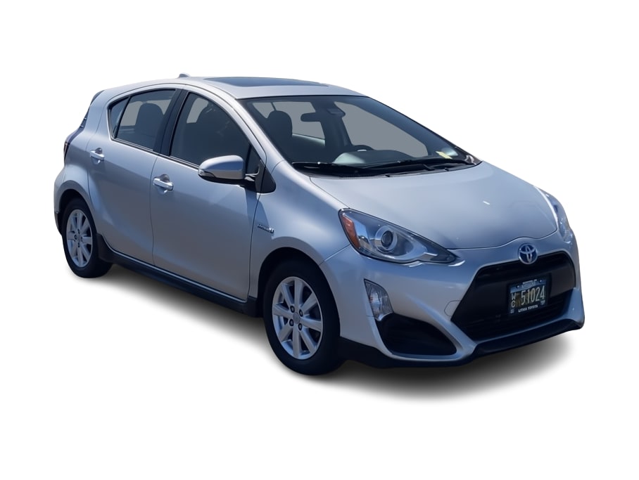 Thumbnail: 2017 Toyota Prius c - 14
