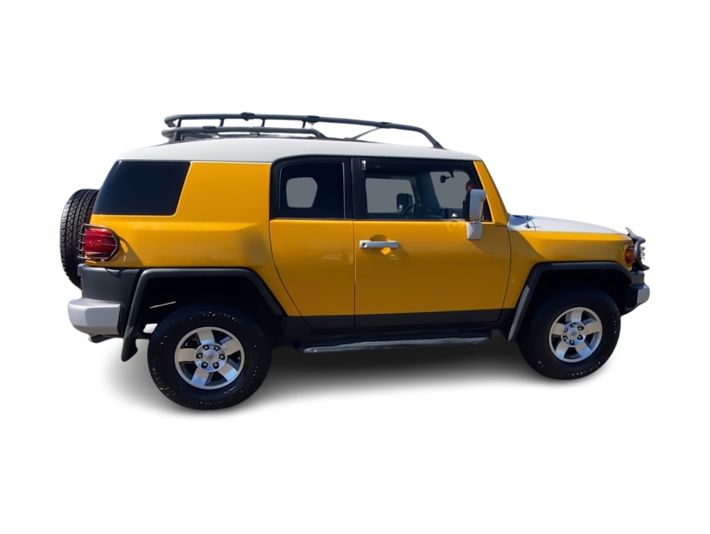 Thumbnail: 2010 Toyota FJ Cruiser - 19