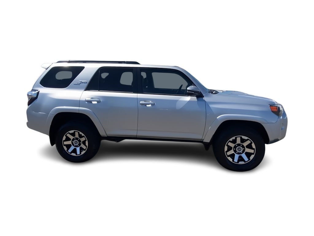 Thumbnail: 2020 Toyota 4Runner - 20