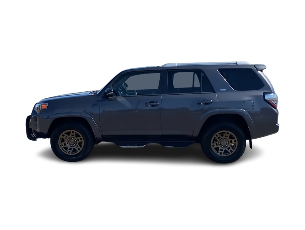 Thumbnail: 2018 Toyota 4Runner - 3