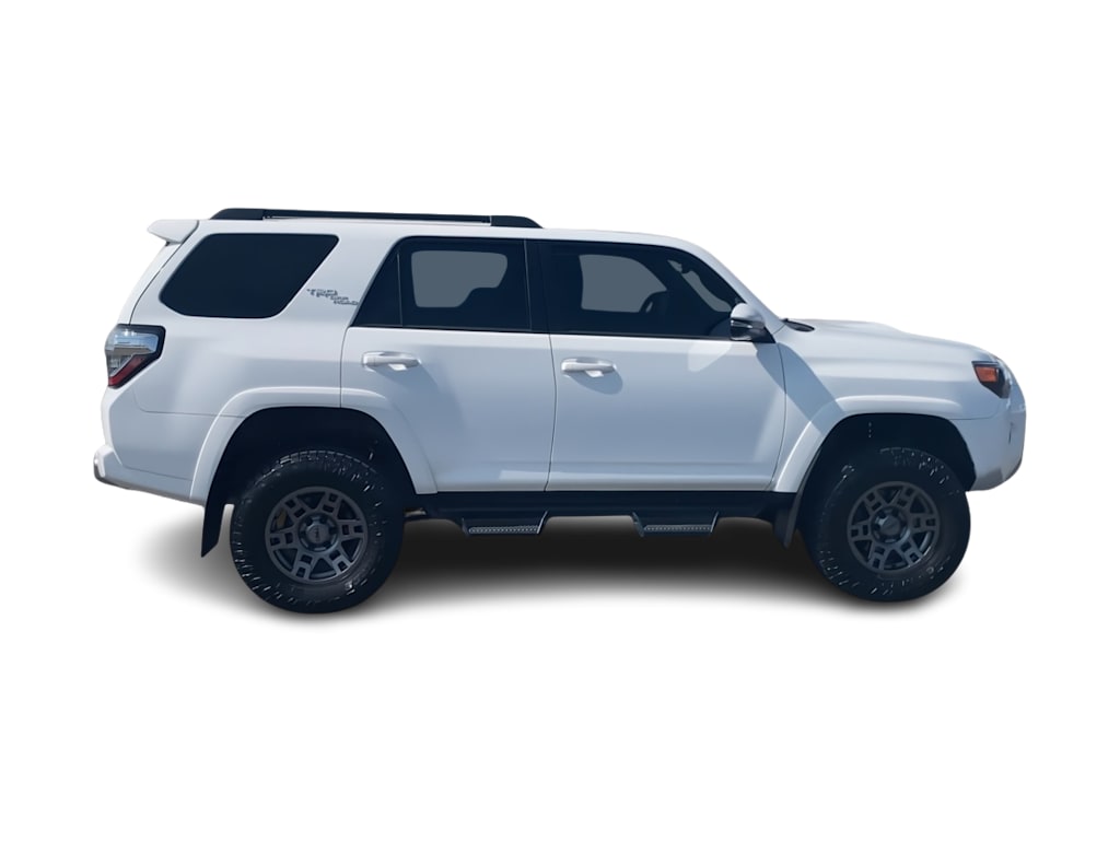 Thumbnail: 2023 Toyota 4Runner - 20