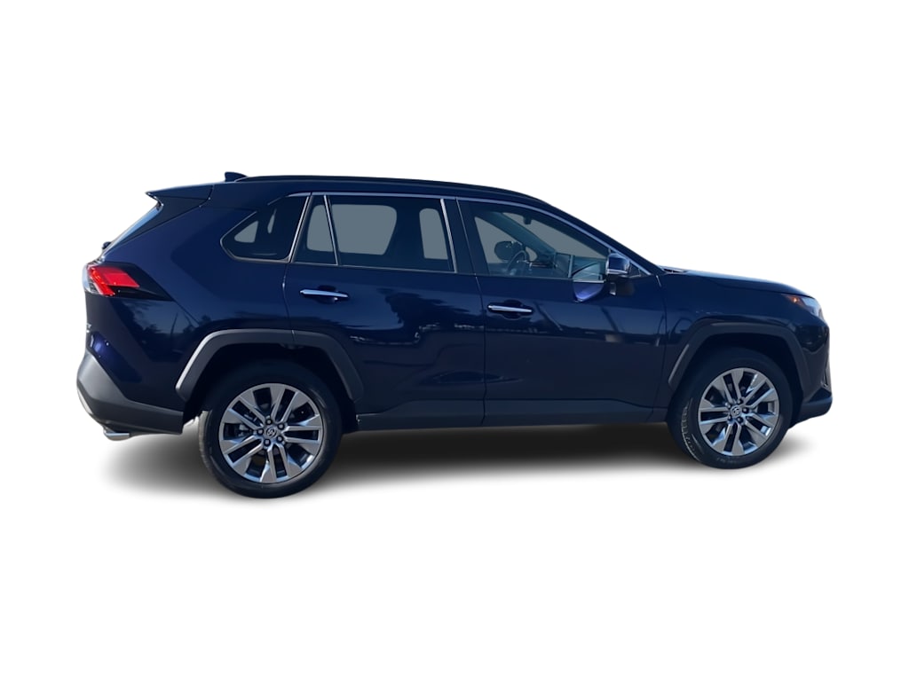 Thumbnail: 2022 Toyota RAV4 - 17