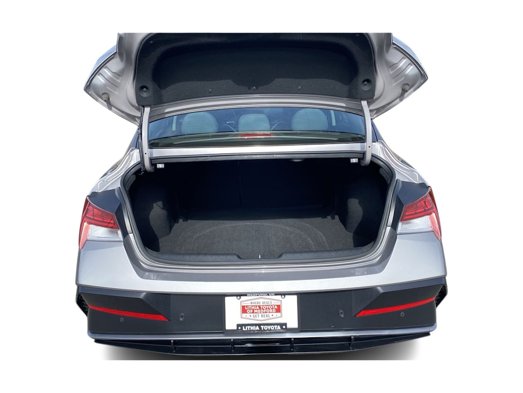 Thumbnail: 2024 Hyundai Elantra - 13