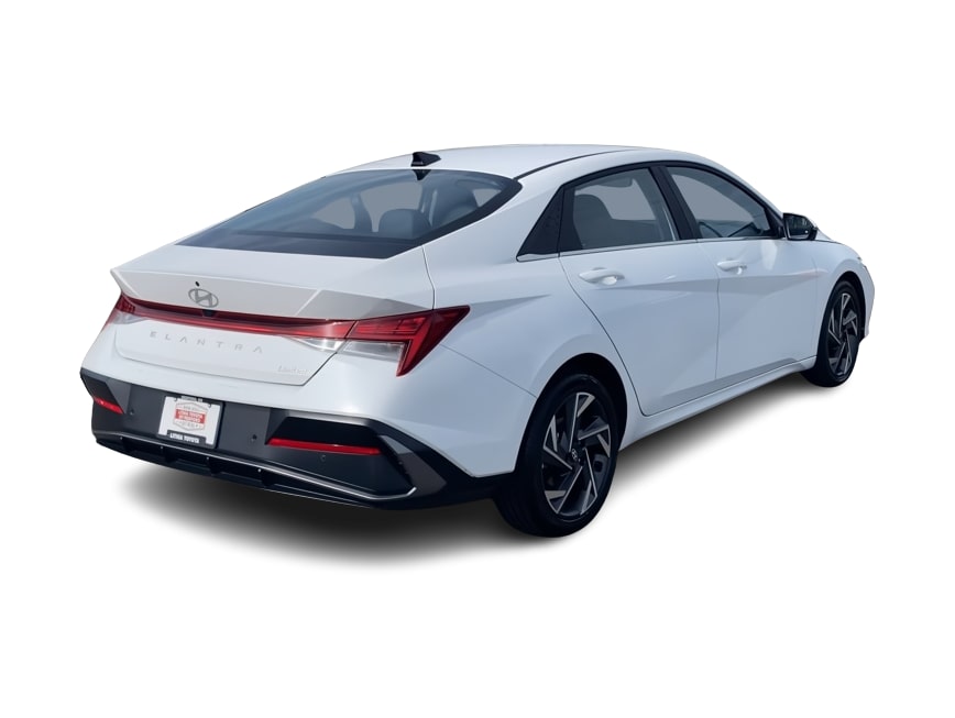 Thumbnail: 2024 Hyundai Elantra - 19
