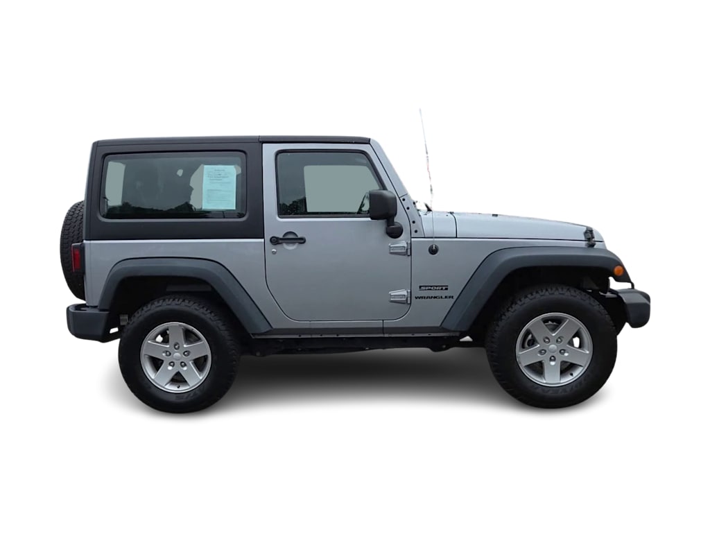 Thumbnail: 2014 Jeep Wrangler - 21