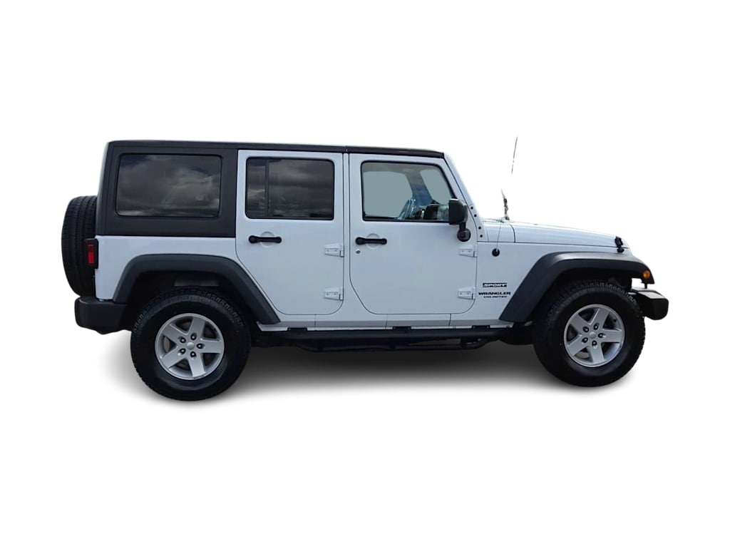 Thumbnail: 2016 Jeep Wrangler - 23