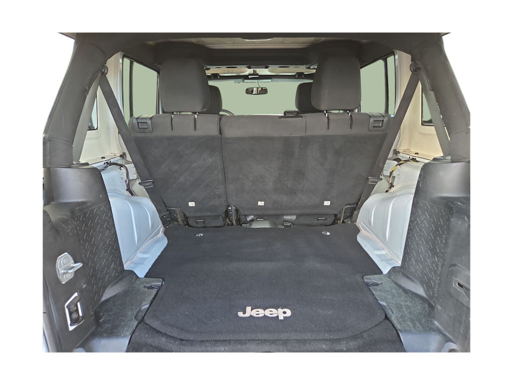 Thumbnail: 2016 Jeep Wrangler - 17
