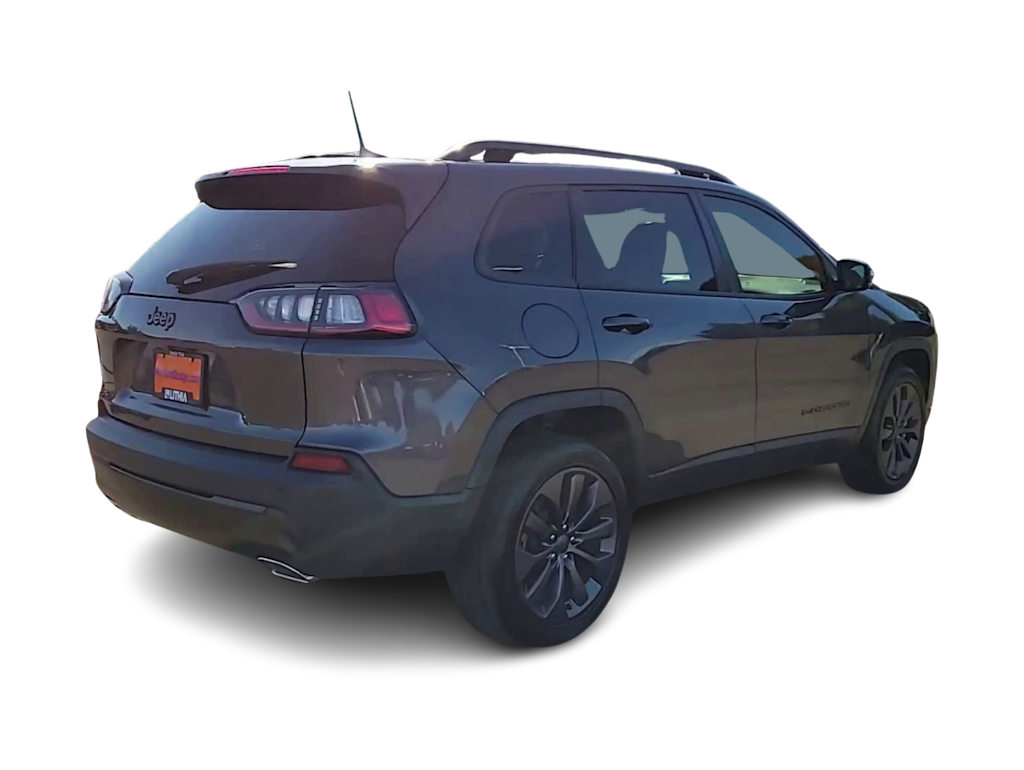 Thumbnail: 2021 Jeep Cherokee - 22