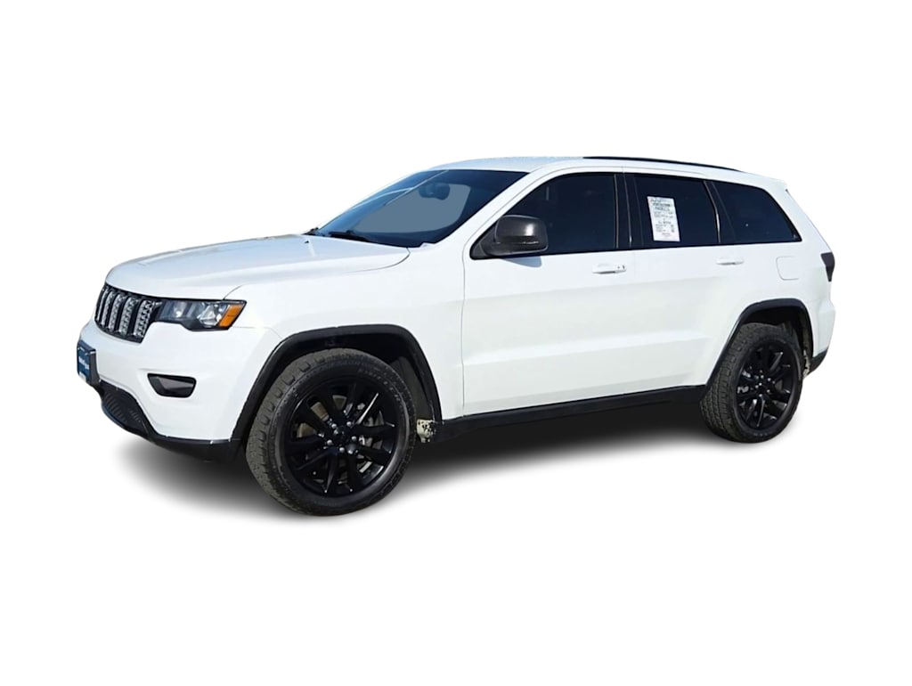 Thumbnail: 2018 Jeep Grand Cherokee - 3