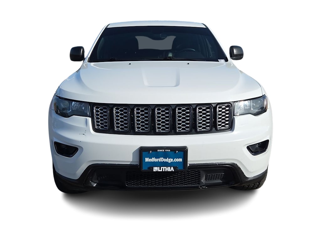 Thumbnail: 2018 Jeep Grand Cherokee - 28