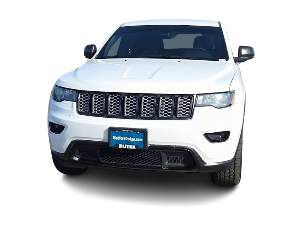 Thumbnail: 2018 Jeep Grand Cherokee - 6