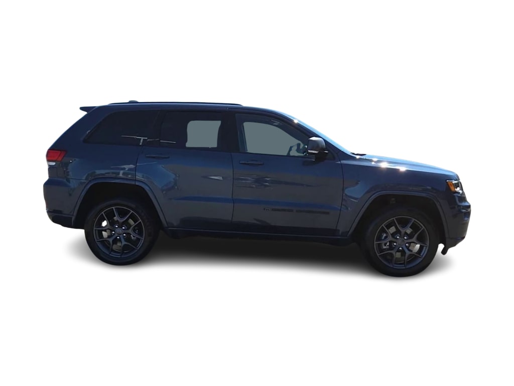 Thumbnail: 2021 Jeep Grand Cherokee - 24