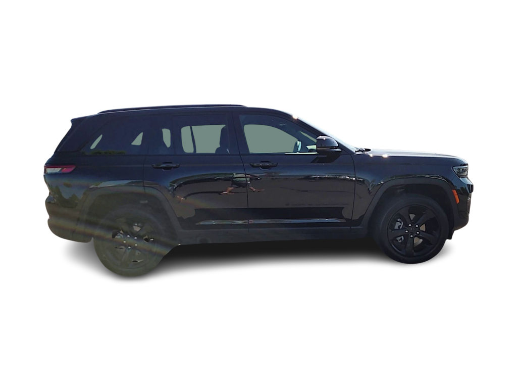 2024 Jeep Grand Cherokee Laredo 23