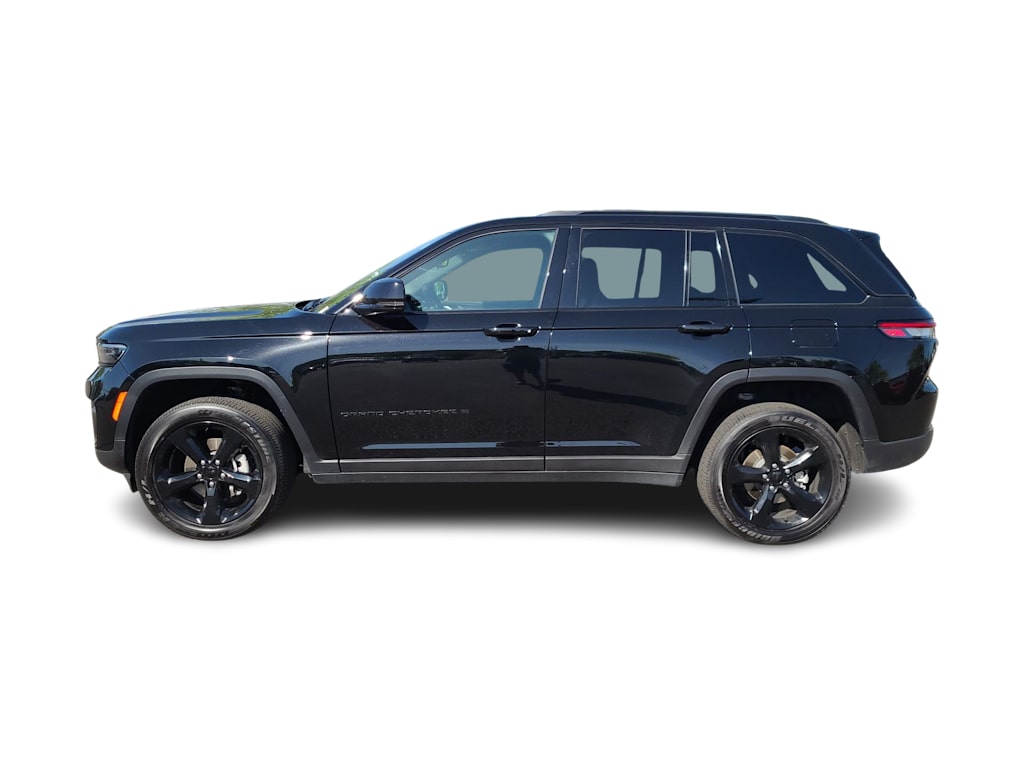 2024 Jeep Grand Cherokee Laredo 24
