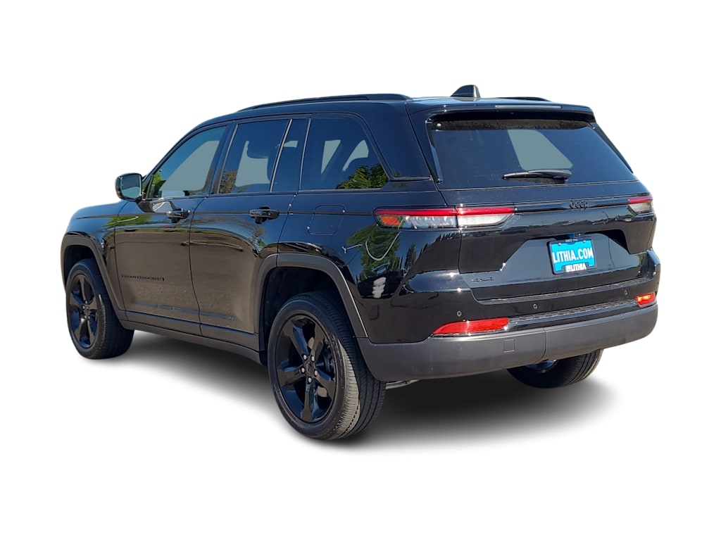 2024 Jeep Grand Cherokee Laredo 25
