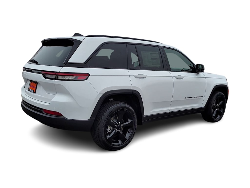 Thumbnail: 2025 Jeep Grand Cherokee - 8