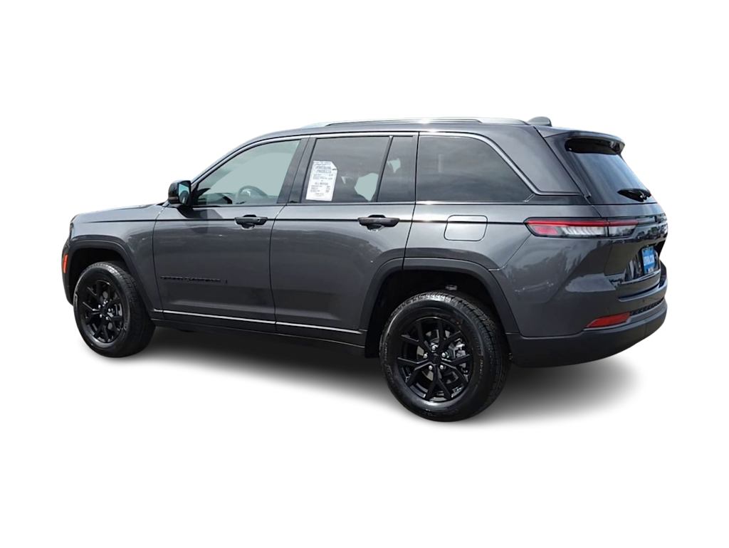 Thumbnail: 2026 Jeep Grand Cherokee - 4