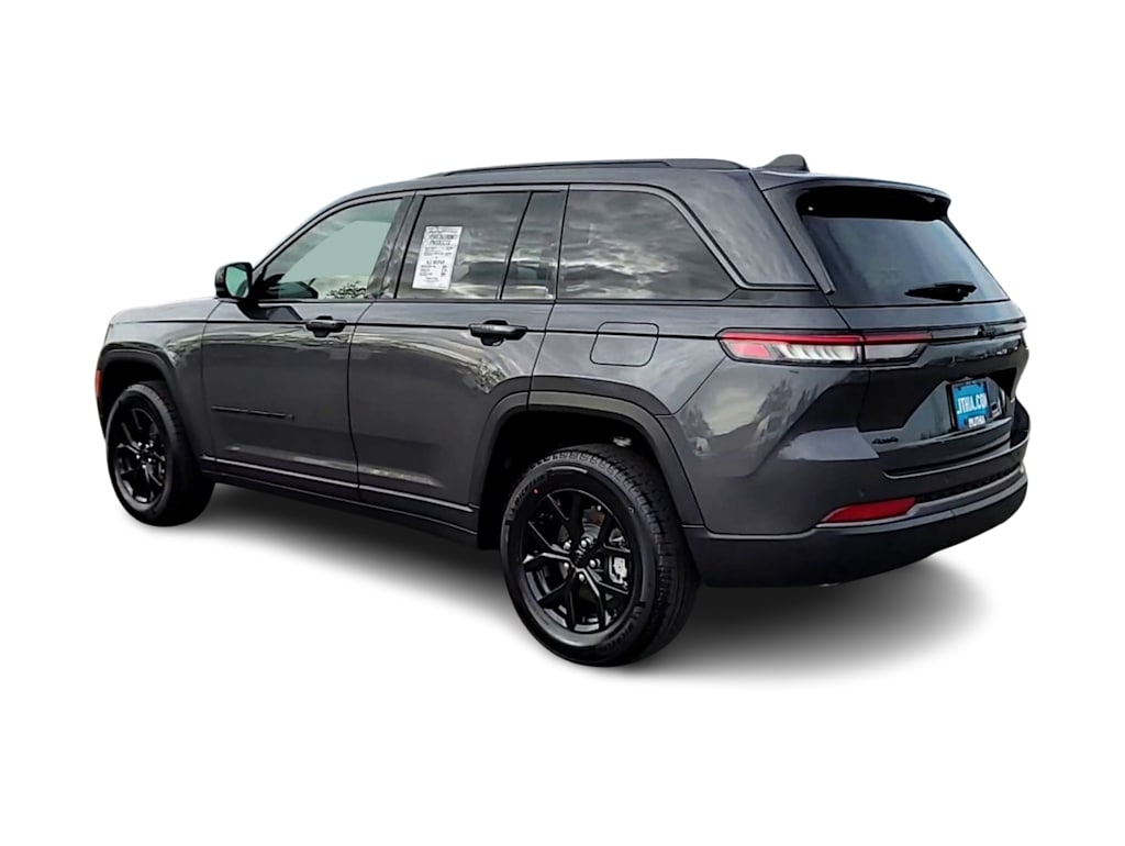 Thumbnail: 2026 Jeep Grand Cherokee - 4