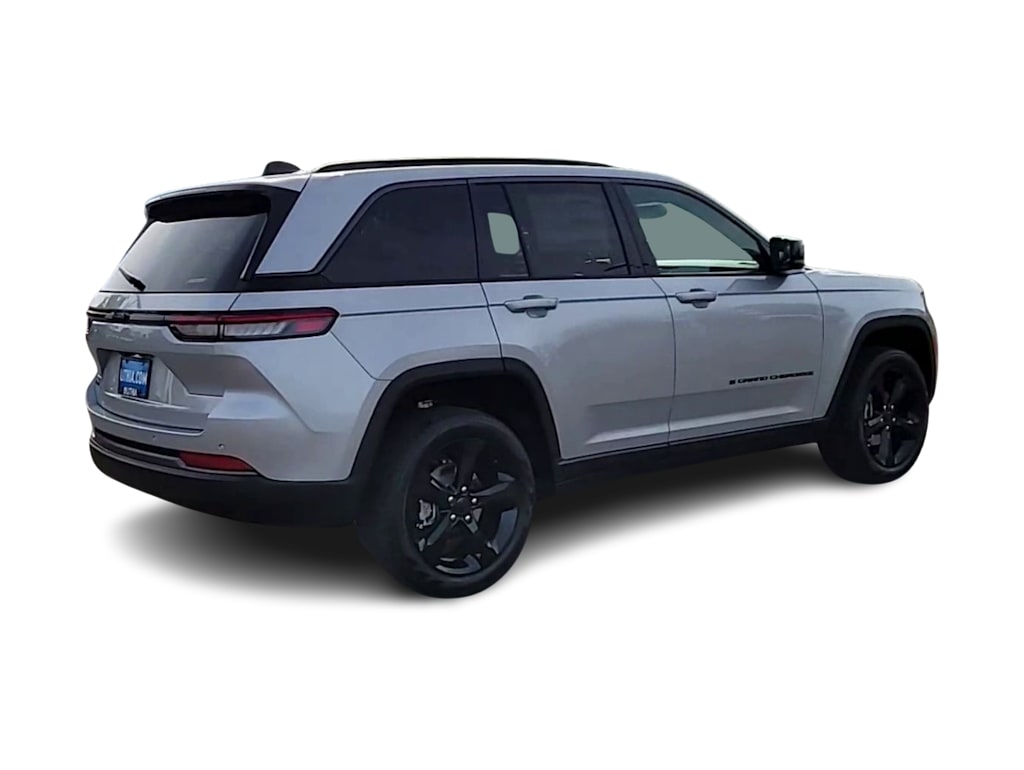 Thumbnail: 2026 Jeep Grand Cherokee - 20