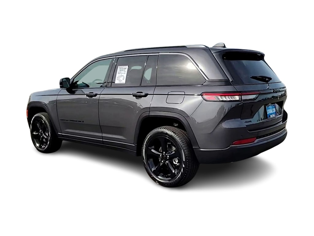 Thumbnail: 2026 Jeep Grand Cherokee - 4
