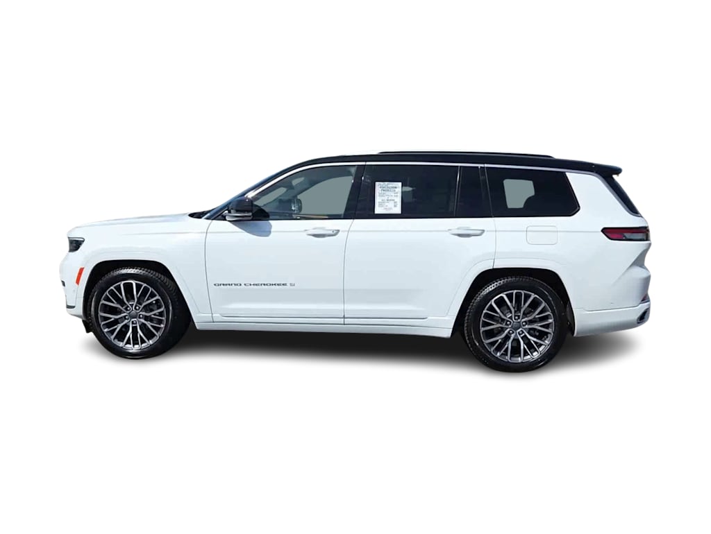 Thumbnail: 2023 Jeep Grand Cherokee L - 21