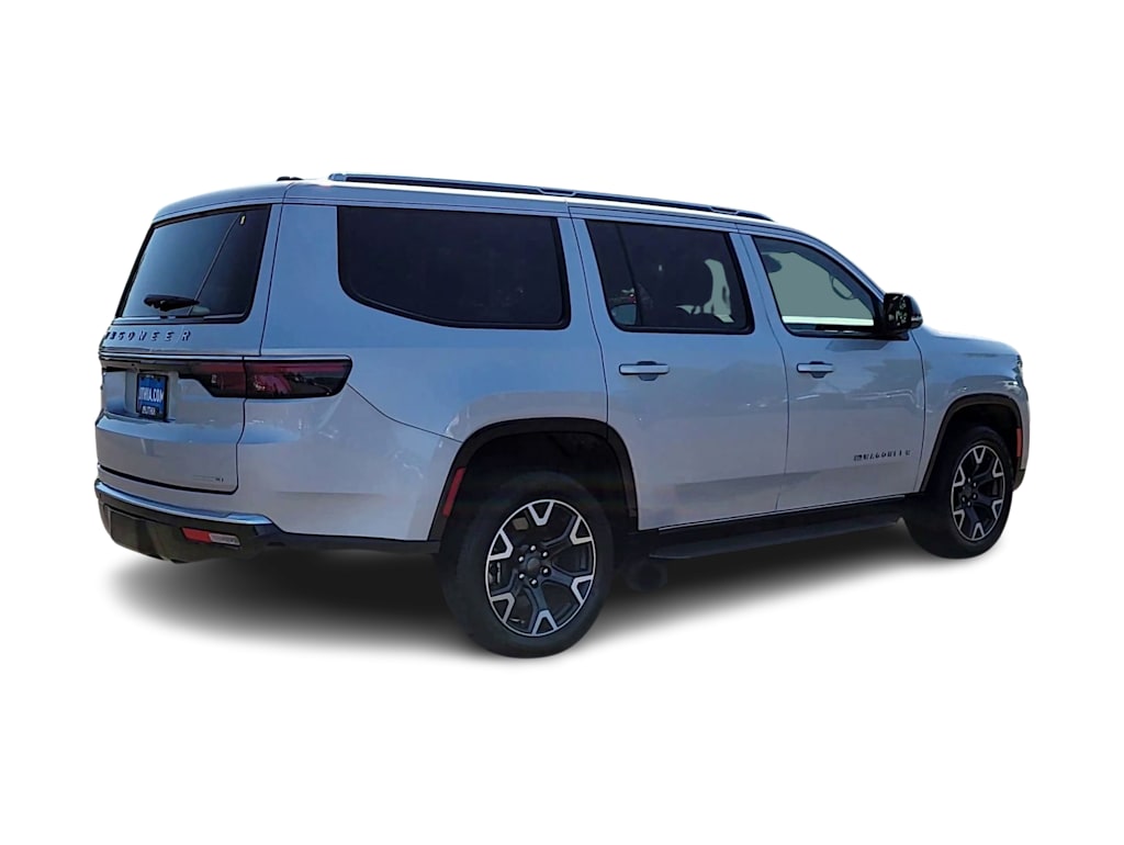 Thumbnail: 2024 Jeep Wagoneer - 20