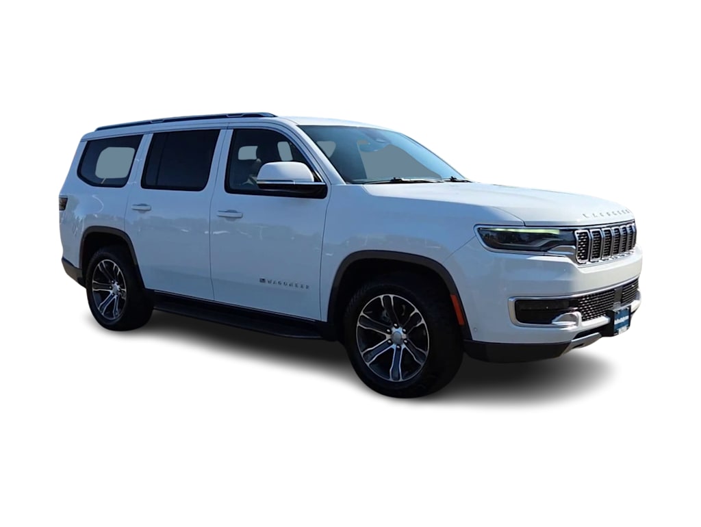 Thumbnail: 2022 Jeep Wagoneer - 17