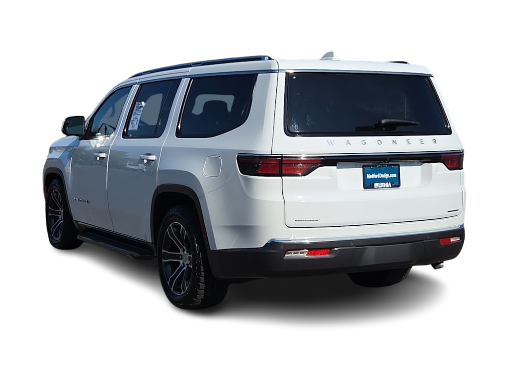 Thumbnail: 2022 Jeep Wagoneer - 22