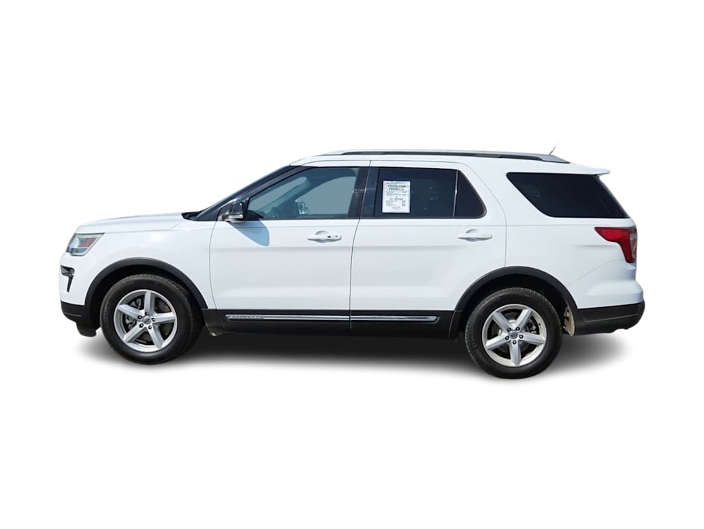 Thumbnail: 2018 Ford Explorer - 3