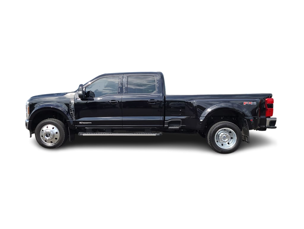2024 Ford F-450 Lariat 23