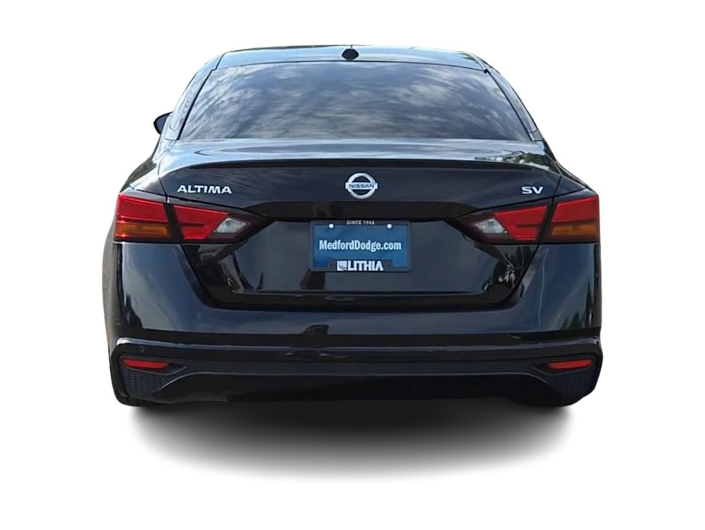 Thumbnail: 2022 Nissan Altima - 5